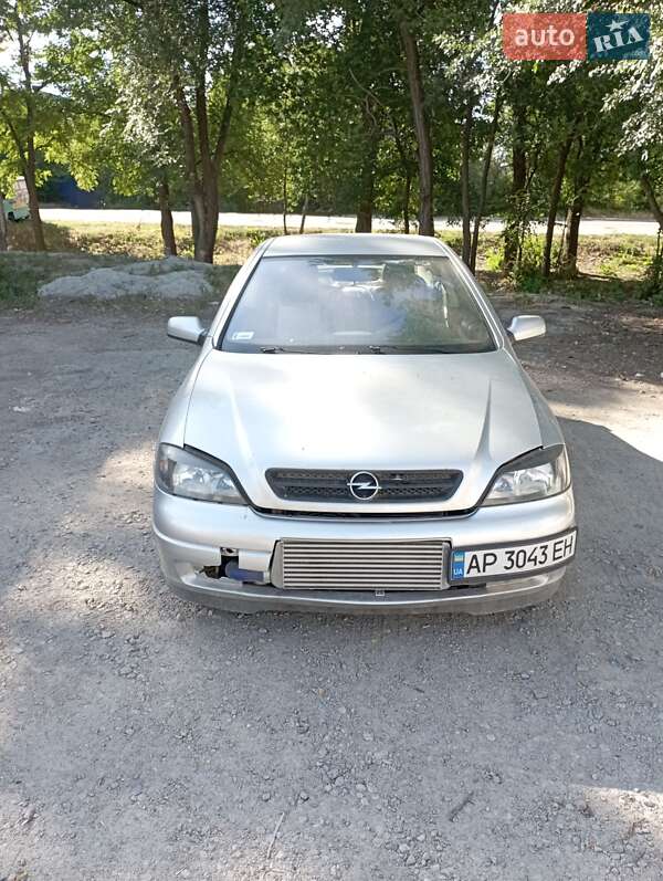 Купе Opel Astra 2000 в 