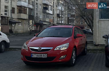 Універсал Opel Astra 2010 в Івано-Франківську