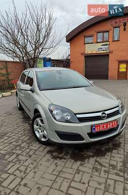 Хэтчбек Opel Astra 2007 в Дубно