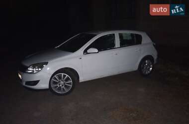 Хетчбек Opel Astra 2009 в Прилуках