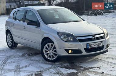 Хетчбек Opel Astra 2004 в Бережанах