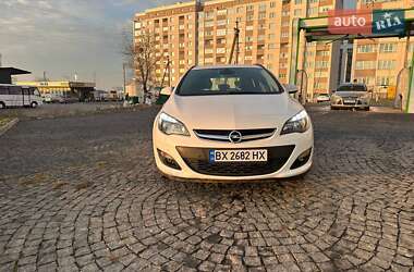 Універсал Opel Astra 2014 в Хмельницькому