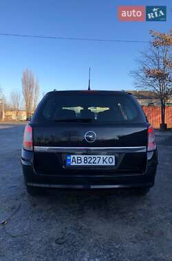 Універсал Opel Astra 2008 в Новій Ушиці