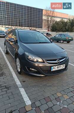 Універсал Opel Astra 2014 в Луцьку