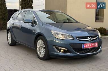 Універсал Opel Astra 2014 в Стрию