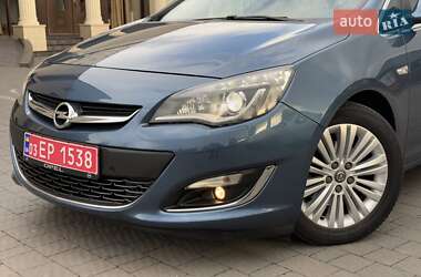 Універсал Opel Astra 2014 в Стрию