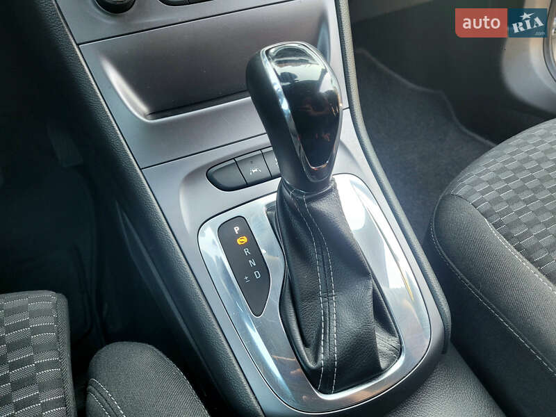 Универсал Opel Astra 2017 в Хмельницком
