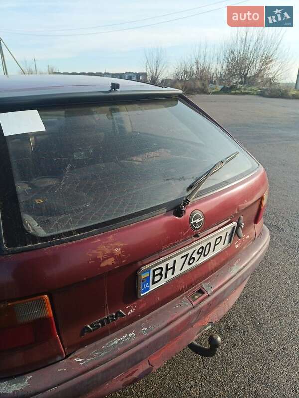 Хэтчбек Opel Astra 1992 в Одессе