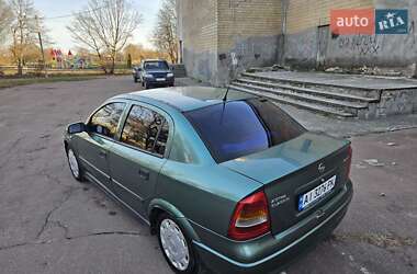 Седан Opel Astra 2006 в Обухові