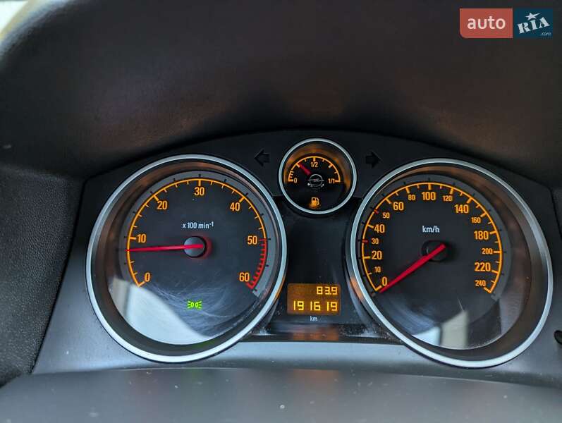 Універсал Opel Astra 2009 в Ніжині