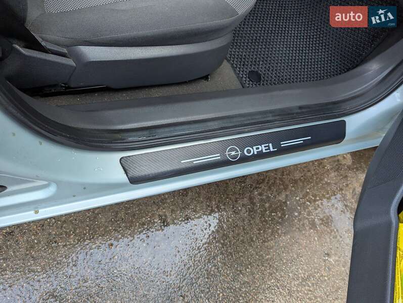Універсал Opel Astra 2009 в Ніжині