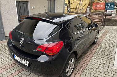 Хетчбек Opel Astra 2011 в Івано-Франківську