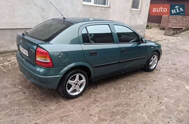 Седан Opel Astra 2003 в Бучачі