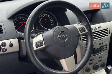 Универсал Opel Astra 2008 в Луцке