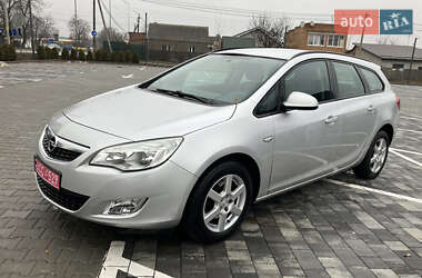 Универсал Opel Astra 2012 в Виннице