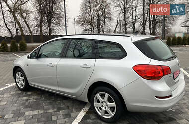 Универсал Opel Astra 2012 в Виннице