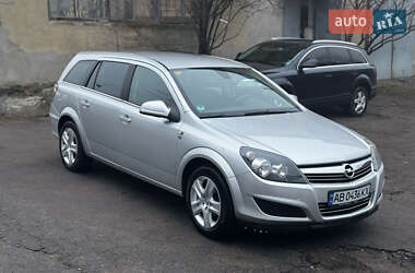 Универсал Opel Astra 2010 в Виннице