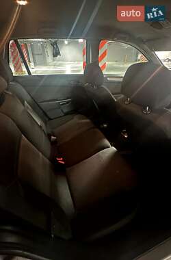 Универсал Opel Astra 2005 в 