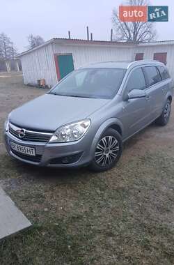 Универсал Opel Astra 2007 в Рокитном