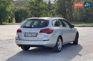 Универсал Opel Astra 2011 в 
