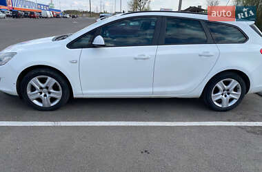 Универсал Opel Astra 2011 в Луцке