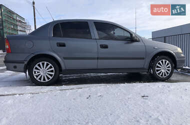 Седан Opel Astra 2008 в Тернополі