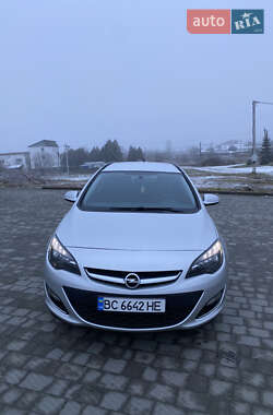 Універсал Opel Astra 2013 в Львові