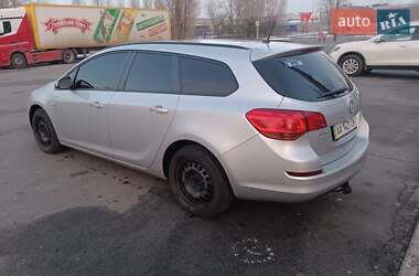 Универсал Opel Astra 2011 в Киеве