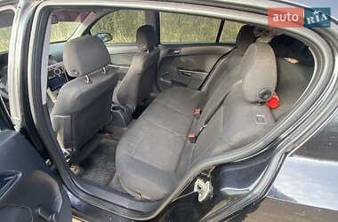 Хэтчбек Opel Astra 2008 в Самборе