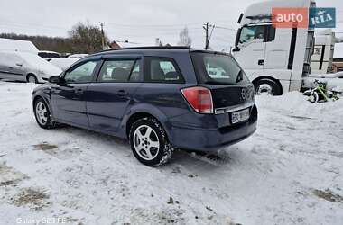 Універсал Opel Astra 2006 в Тернополі