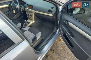 Универсал Opel Astra 2008 в 