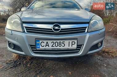 Универсал Opel Astra 2008 в 