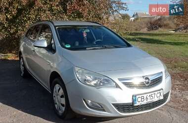 Універсал Opel Astra 2011 в Мені