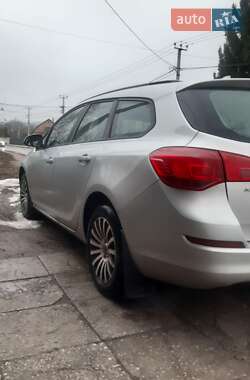 Универсал Opel Astra 2012 в Бердичеве