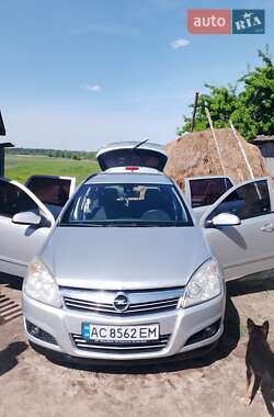 Універсал Opel Astra 2008 в Києві