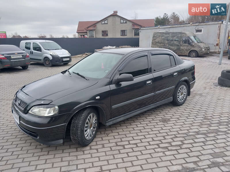 Седан Opel Astra 2007 в 