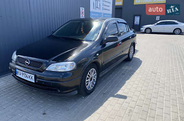 Седан Opel Astra 2007 в 