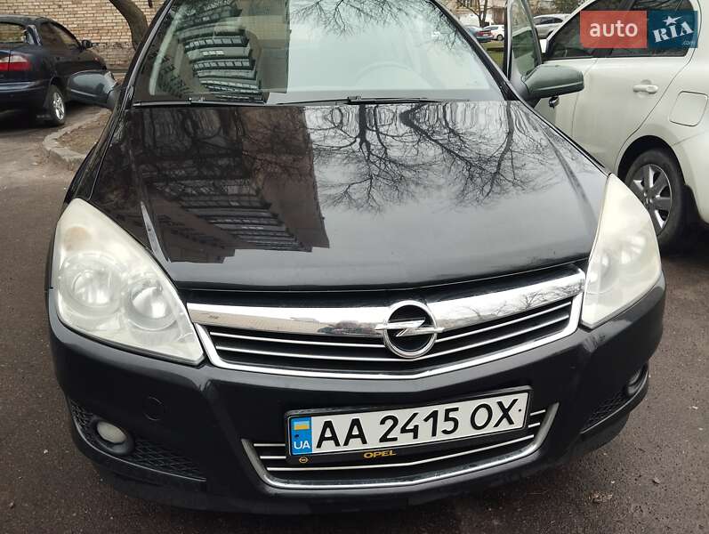 Хетчбек Opel Astra 2007 в Києві