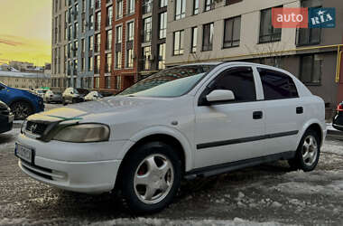 Хэтчбек Opel Astra 2001 в Львове