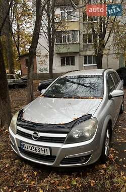 Универсал Opel Astra 2005 в Полтаве