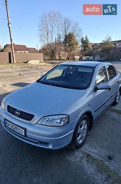 Седан Opel Astra 2004 в Славуті