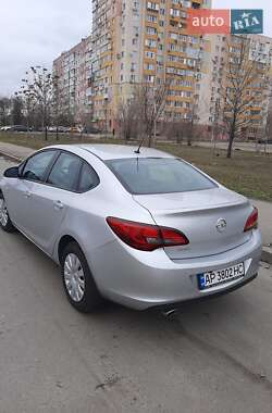 Седан Opel Astra 2019 в Запорожье