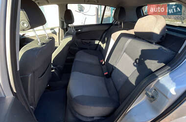 Хэтчбек Opel Astra 2008 в 