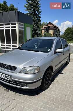 Седан Opel Astra 1998 в Надвірній