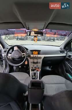 Универсал Opel Astra 2007 в 