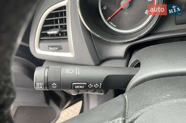 Хэтчбек Opel Astra 2010 в 
