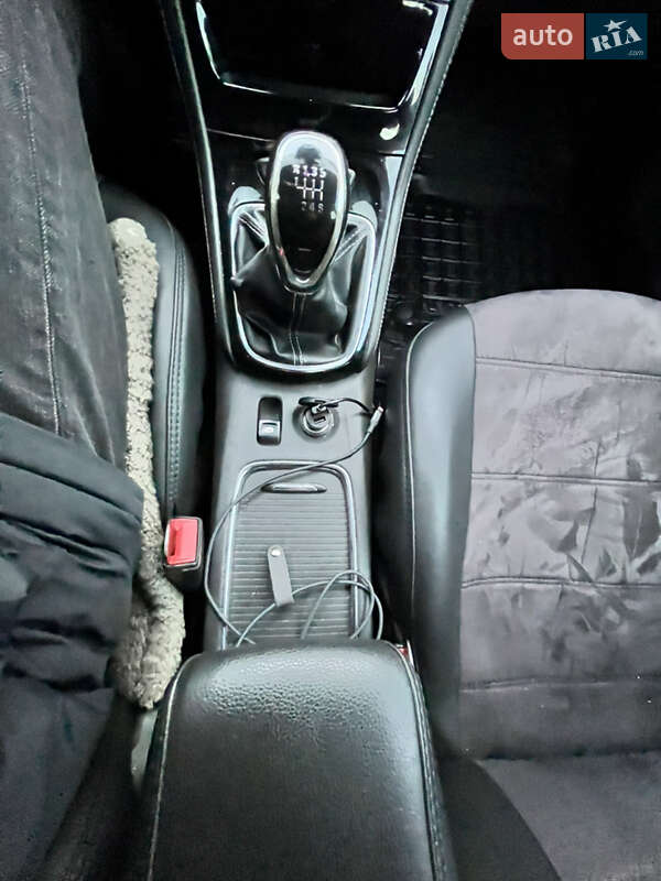 Универсал Opel Astra 2016 в Яремче