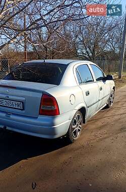 Седан Opel Astra 2004 в Врадіївці