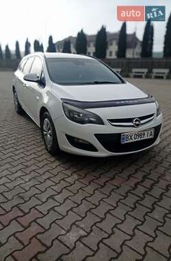 Универсал Opel Astra 2012 в Дунаевцах