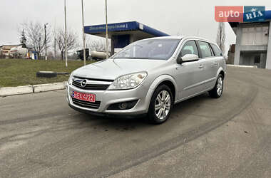 Універсал Opel Astra 2009 в Лубнах